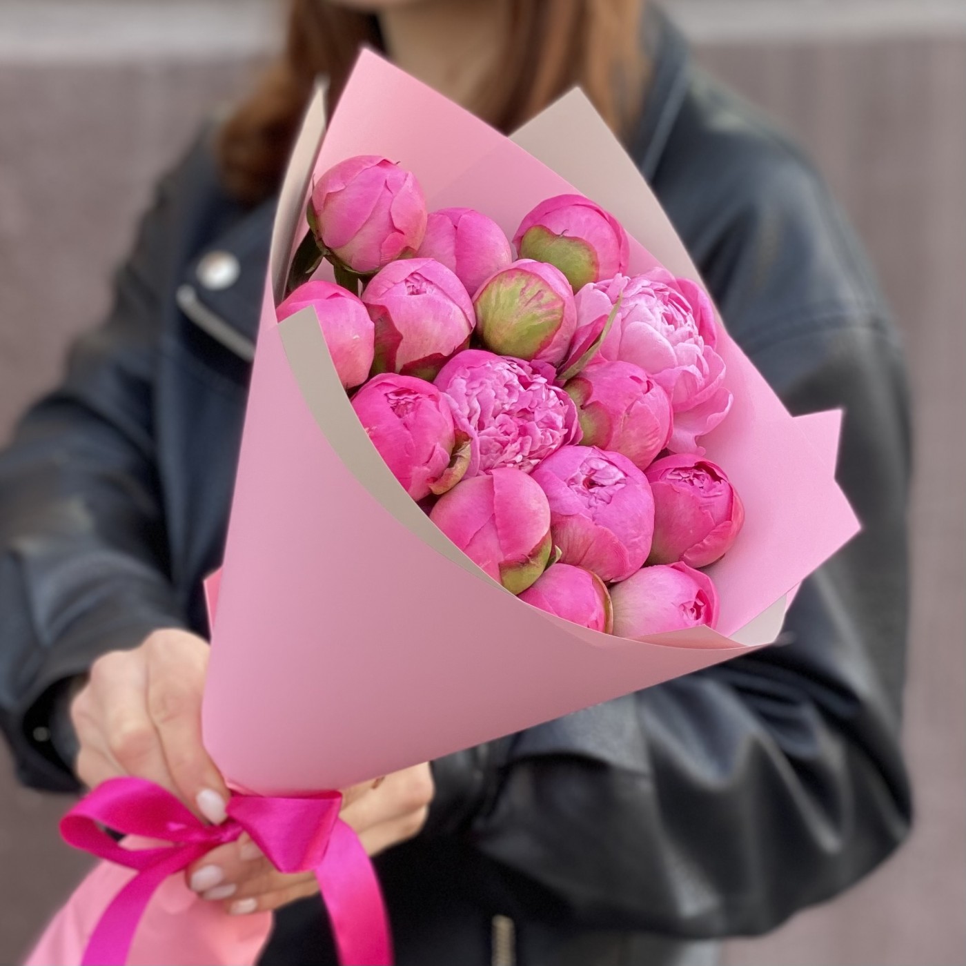15 розовых пионов Флеминг